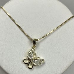 Beautiful cz setting stones butterfly🦋 pendant and box link necklace available in 18”20”24” long best quality 14k gold filled color won’t fade away
