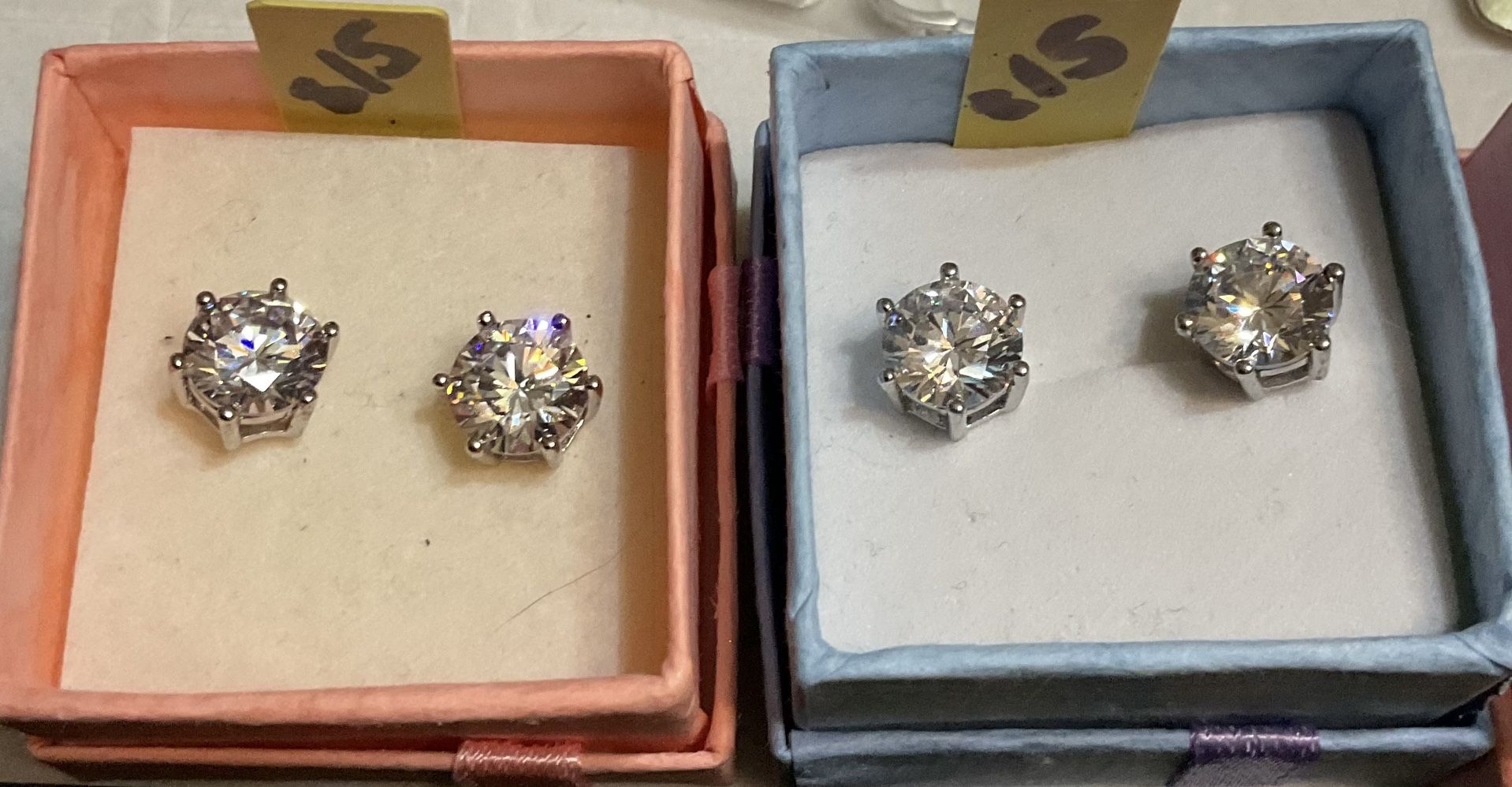 New Beautiful larger Stone Earrings In Giftbox
