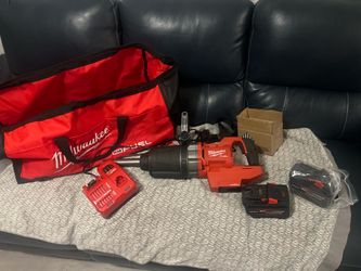 Milwaukee M18 1" High Torque Impact Wrench