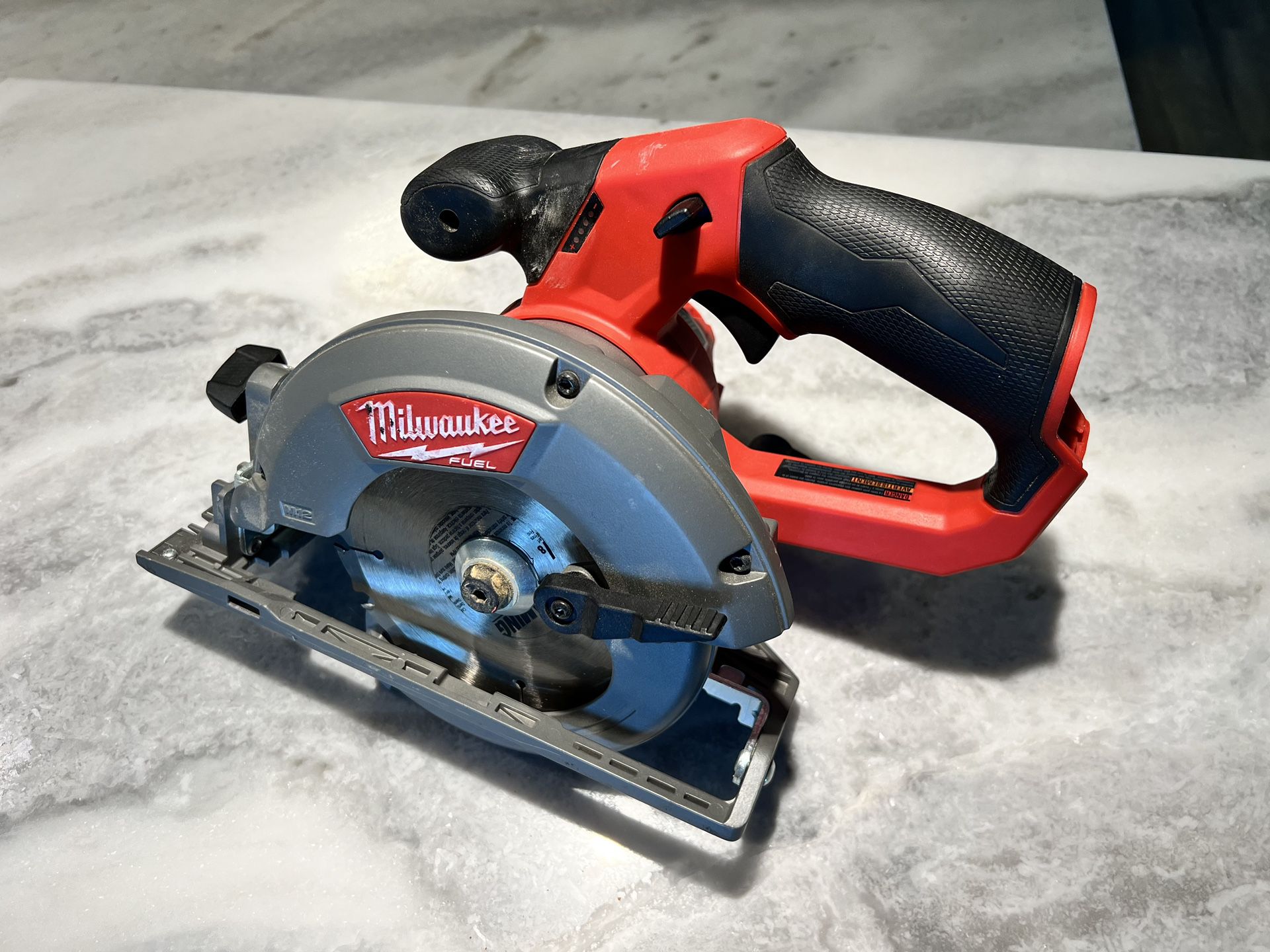 Milwaukee M12 Fuel 5-3/8” Circular Saw for Sale in San Diego, CA OfferUp