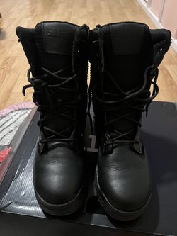 Women’s tactical boots