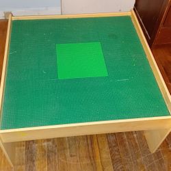 Lego Table