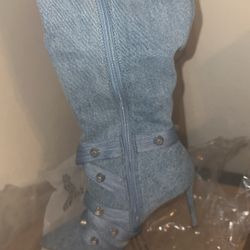 Brand New Steve Madden Thigh High Boots Size 10