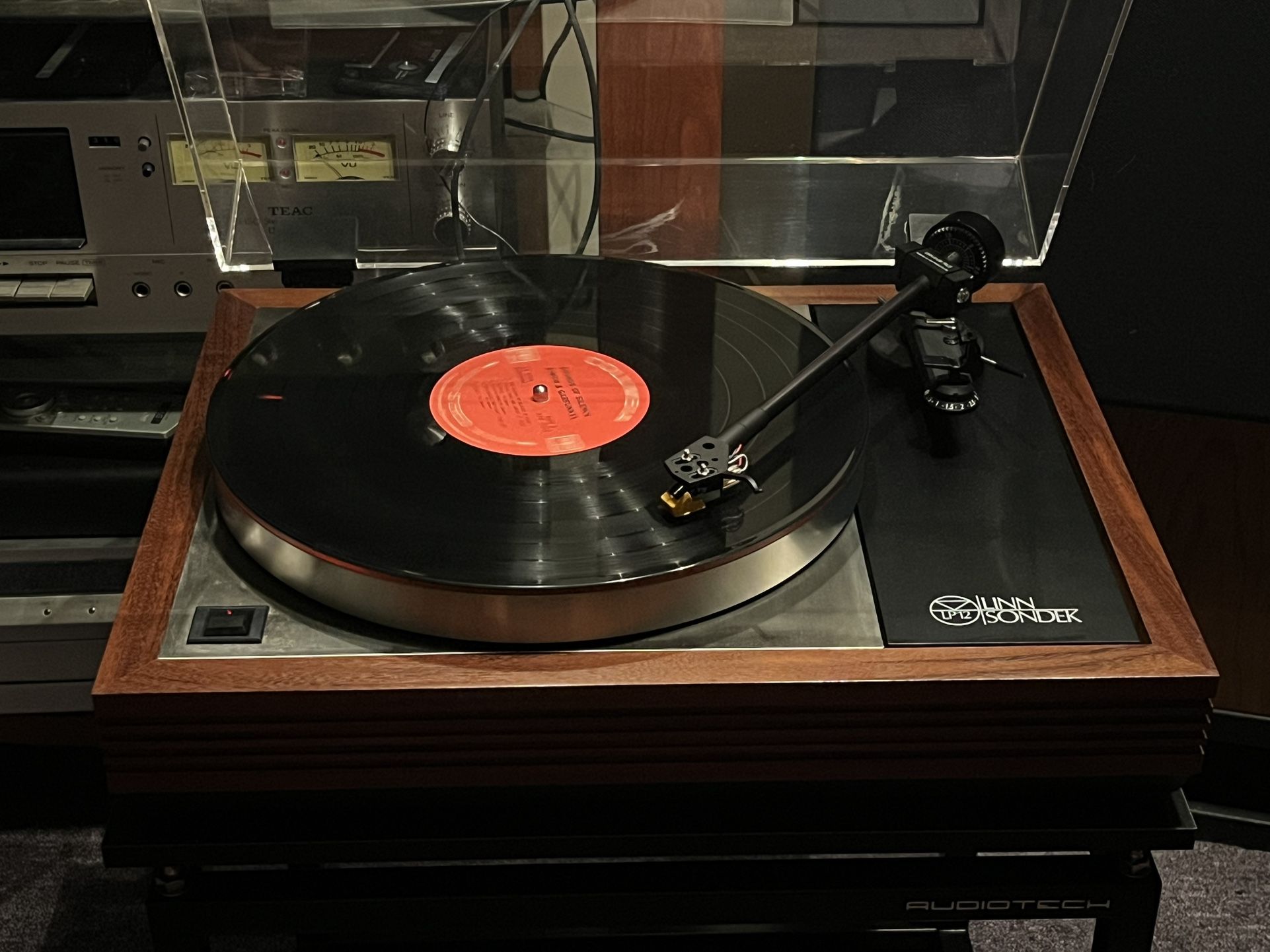 Linn Sondek LP12 Turntable