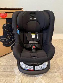 Like new! Nuna Revv Rotating Car Seat (orig. $716)