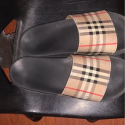 Burberry Slides Size 10