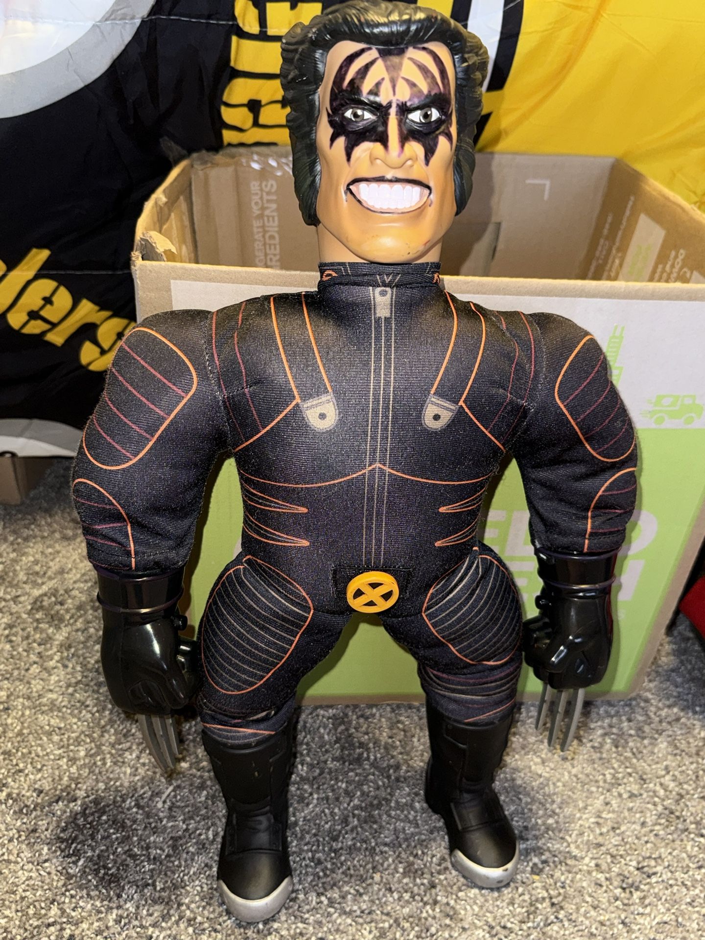 Marvel Wolverine 2000 Talking Doll Action Figurine Figure Vintage Classic Used.