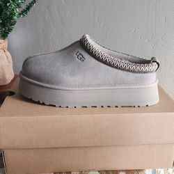 Ugg Tazz Slippers  Size 10