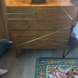 Set of 2 Nightstands / Night Tables