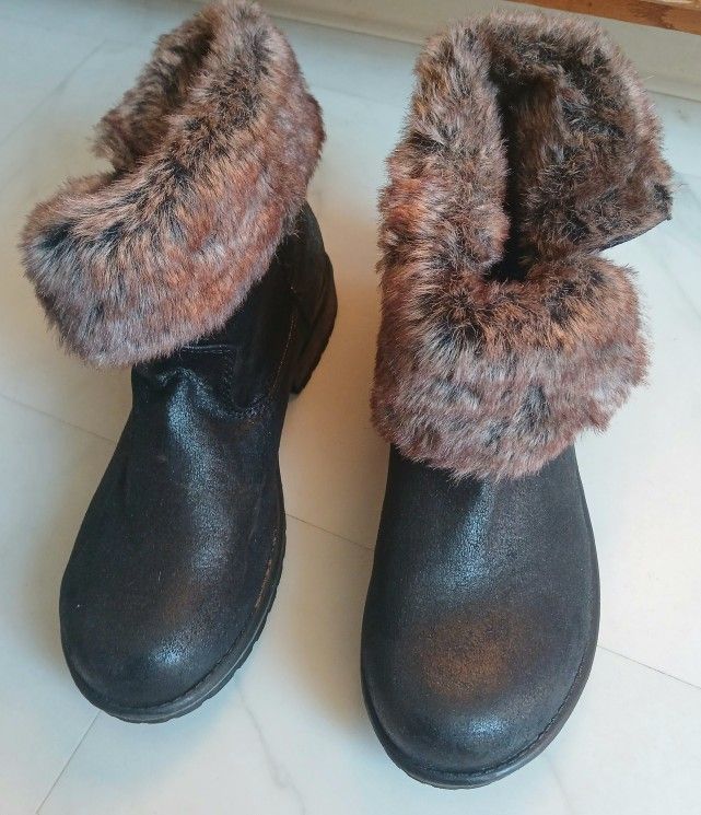 Candie's Faux Leather Boots - 9.5