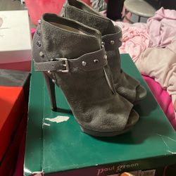 women’s shoes 