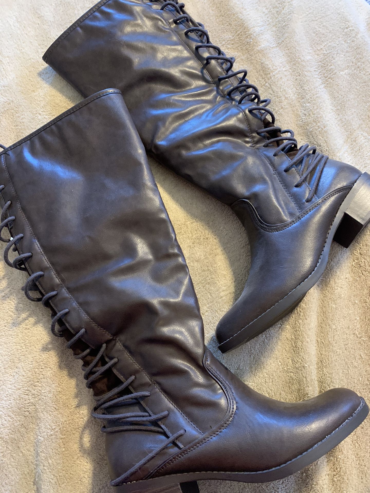 Women’s fashion boots