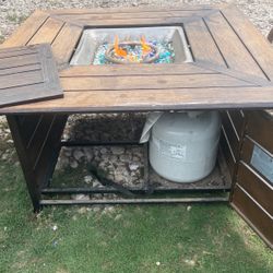 Fire Pit Cuatro Piesas  Incluye Tanque De Gas 