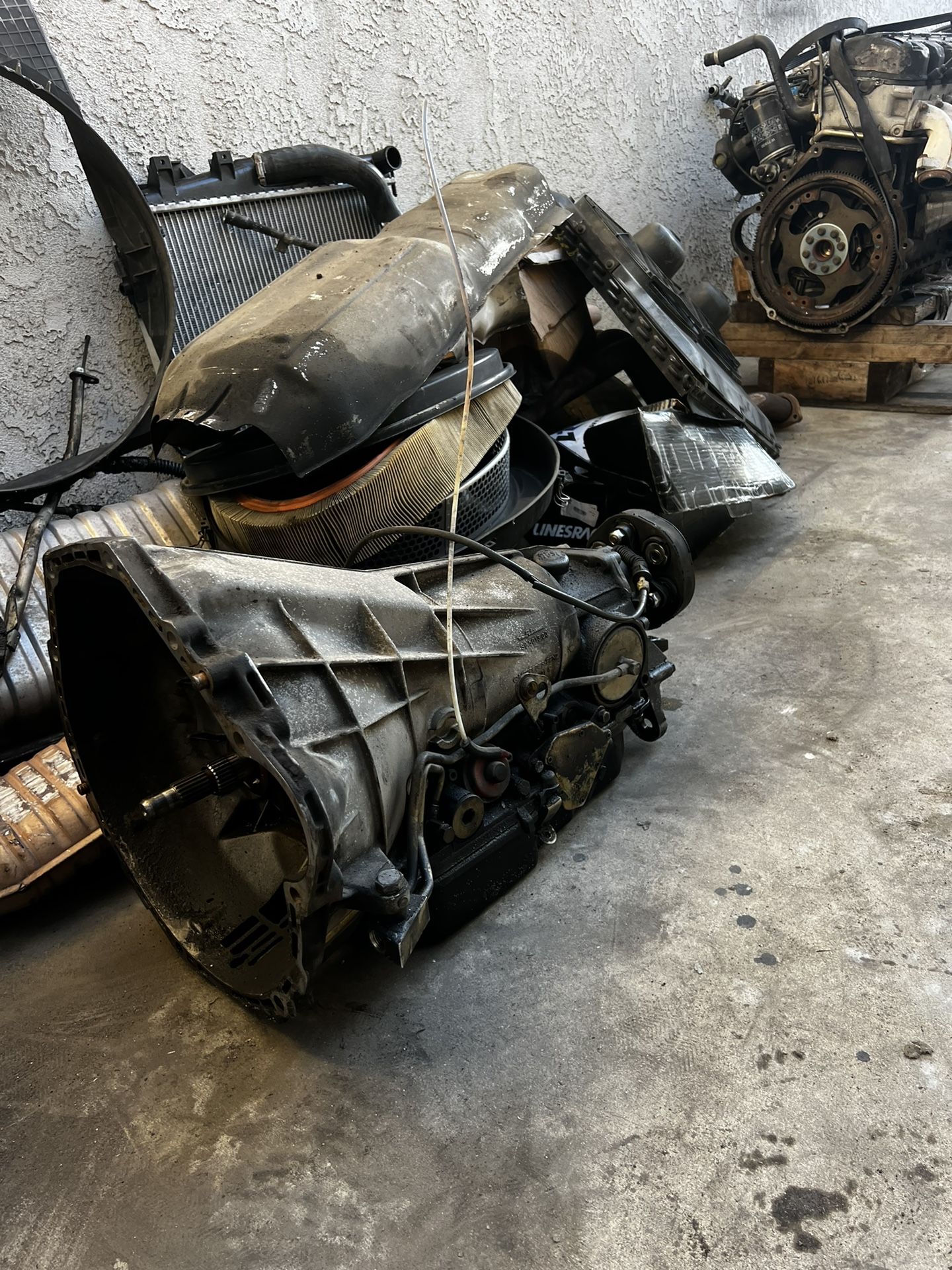 Automatic 6 Speed Transmission For A 1990 Mercedes 300e