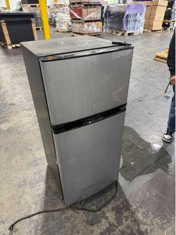 Mini fridge