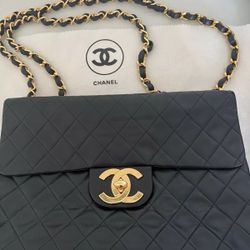 CHANEL Jumbo Shoulder Bag Black Leather