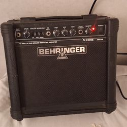 BEHRINGER AMP