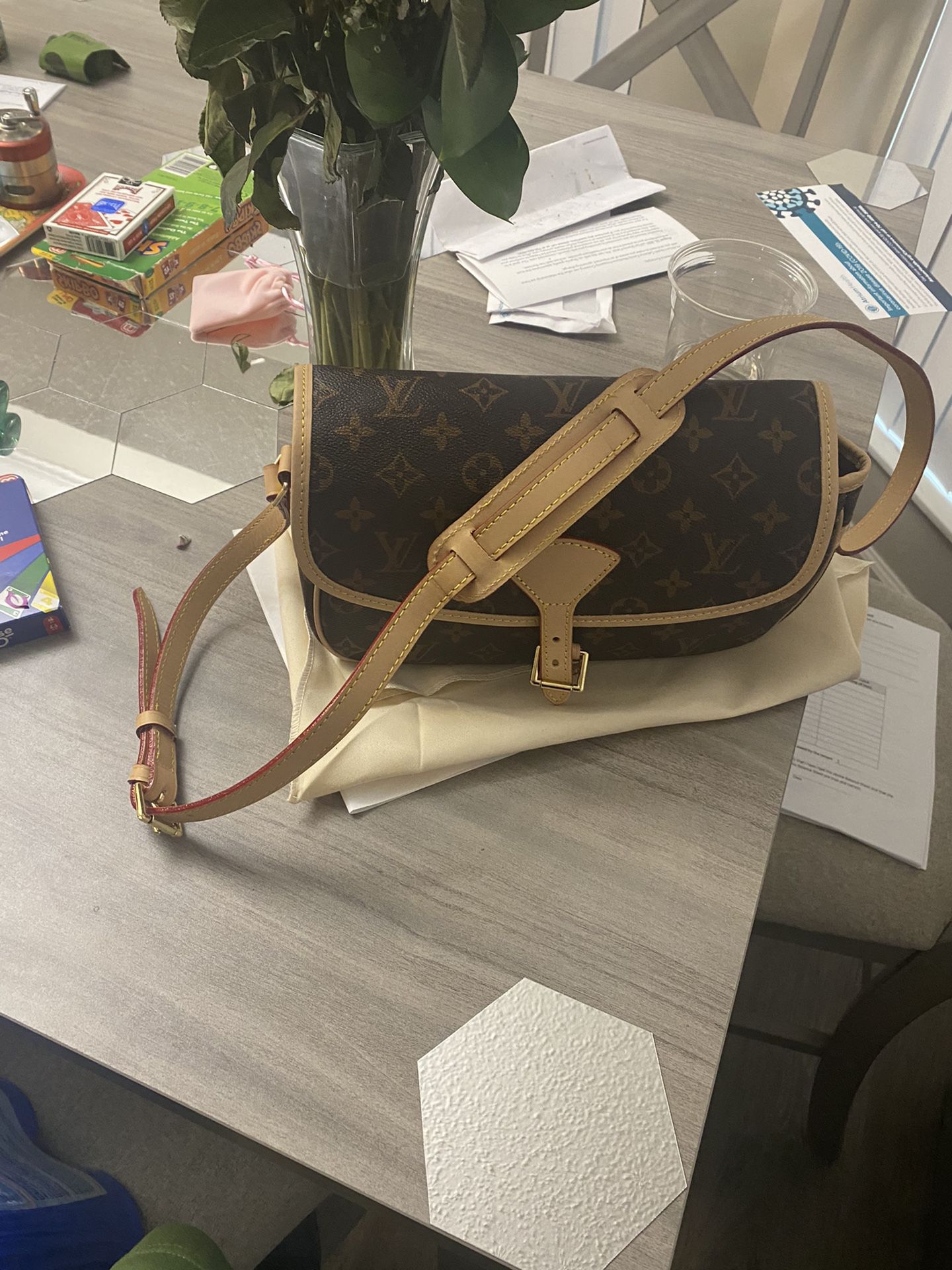 Authentic Louis Vuitton classic color crossbody bag, leather shoulder bag, envelope  bag. Sold at low price for Sale in Jackson, MI - OfferUp