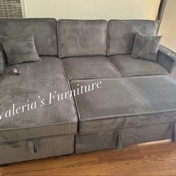 Brand New Sofá