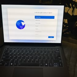 Lenovo Slim 7 14IMH9 OLED