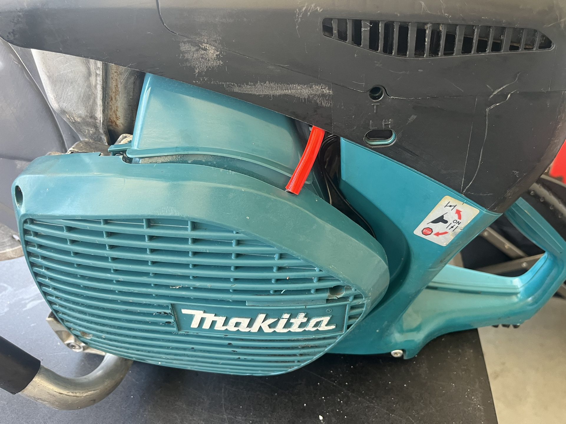 Concrete Saw Makita