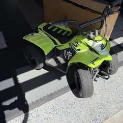 Razor motorcycle 4 wheels