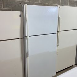Kenmore Refrigerator Top Freezer White 