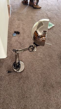Desk lamp