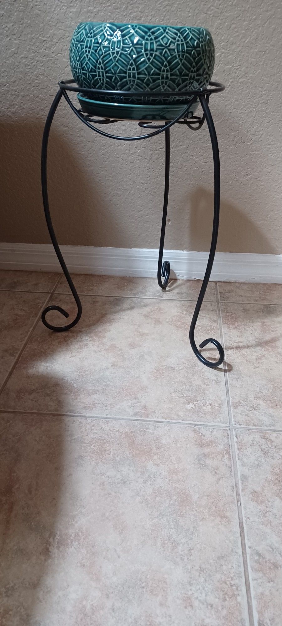 Black Plant Stand $20