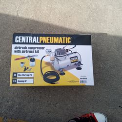 Central Pneumatic Airbrush Compressor With Airbrush Kit