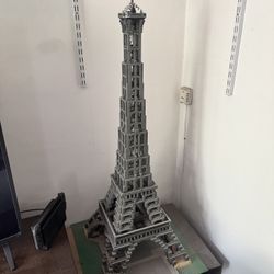 LEGO Eiffel Tower 10181