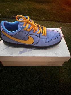 Power puff Nike dunks blue