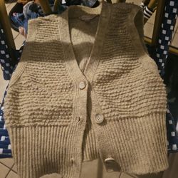 Beautiful Vest ,wear Open Or Close