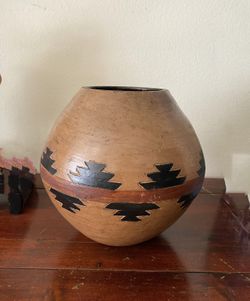Navajo Pottery 