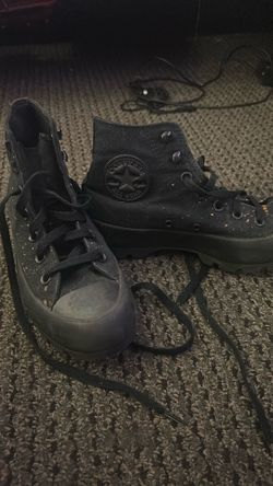 Converse High Tops- Read description