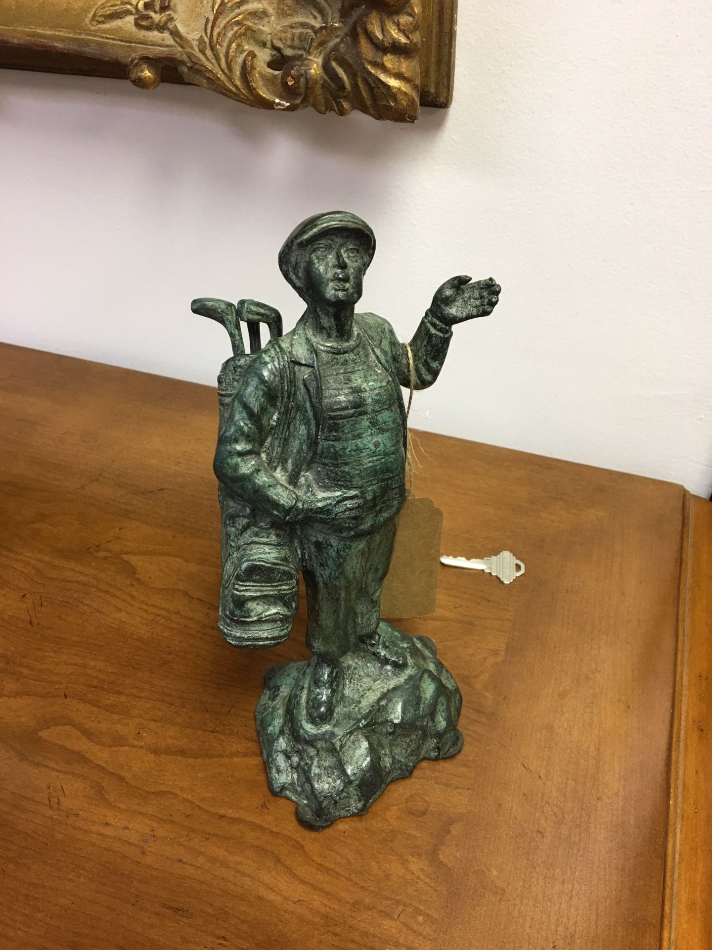Solid bronze golfer statue, removable clubs, collectible