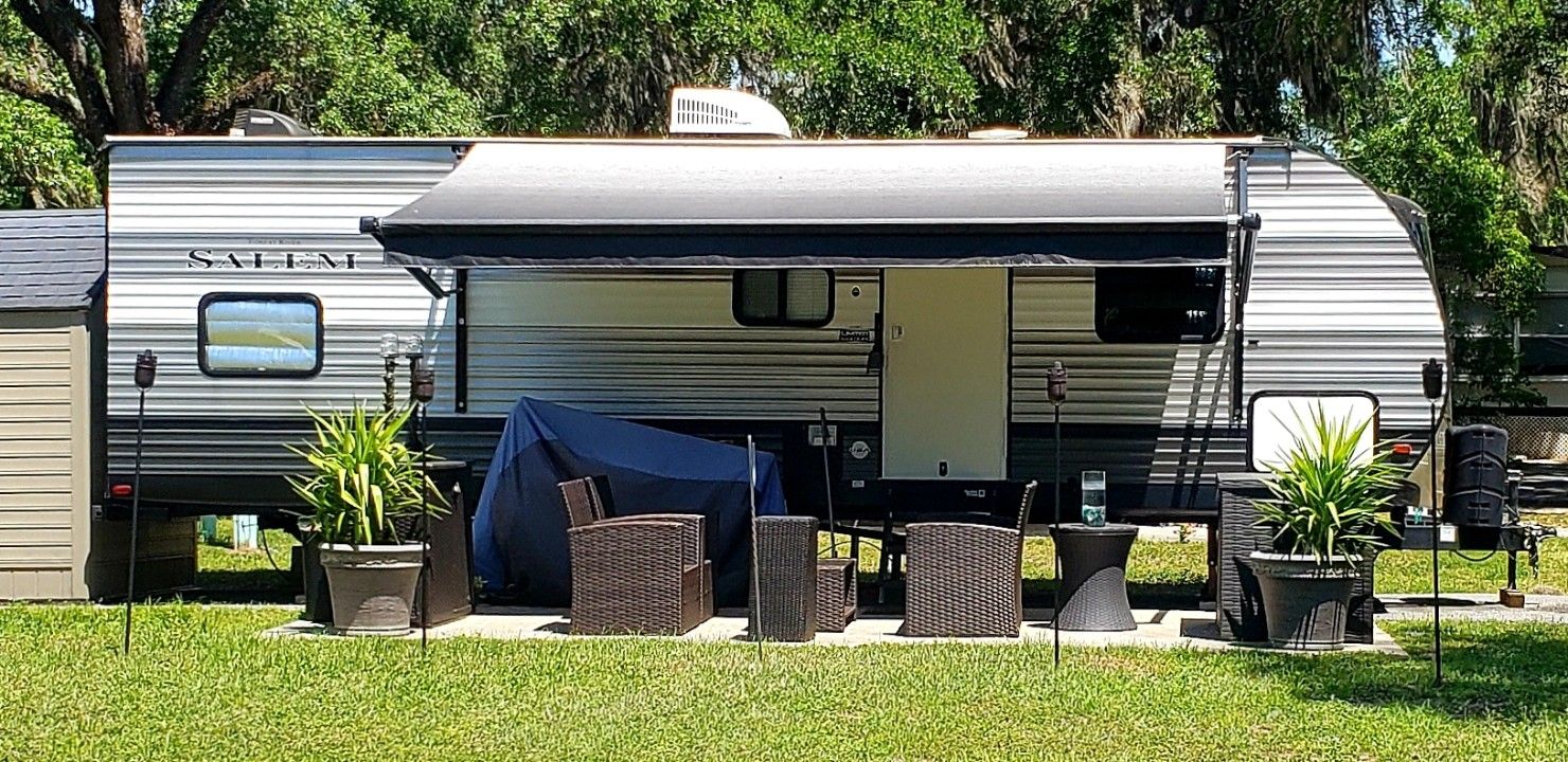 2019 Forest River Salem 30'