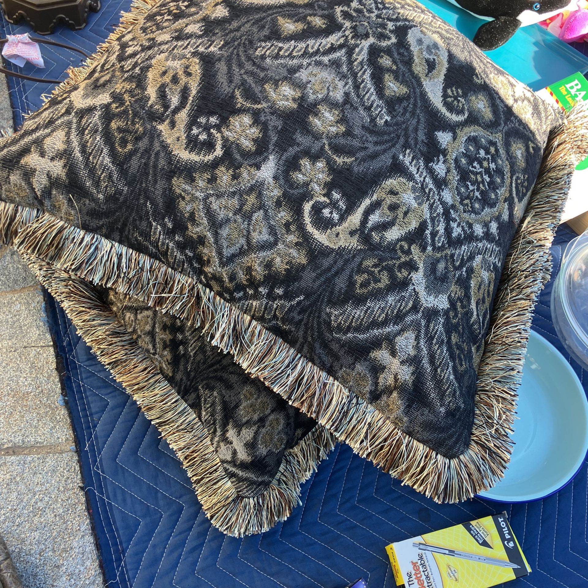 Large Couch Pillows (beautiful, New, Set Of 4)