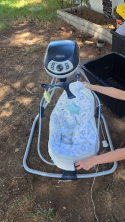 Baby swing