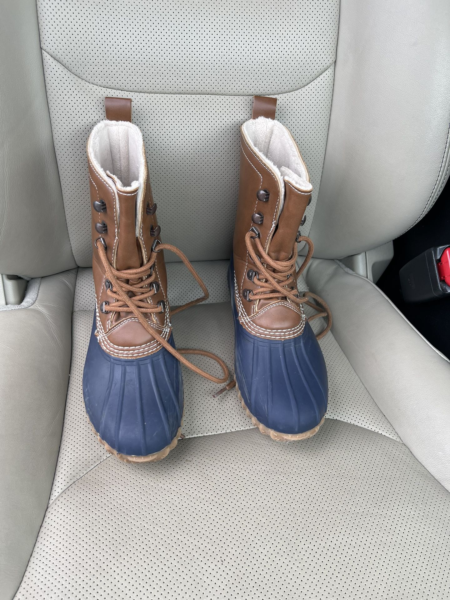 Women Rain/snow Boots Size 6.5