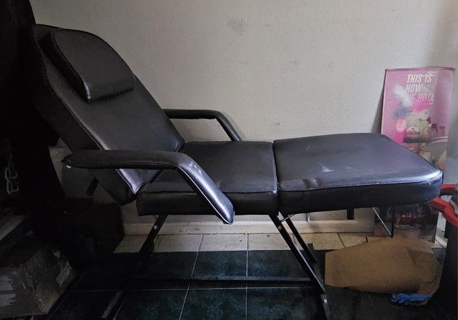 Tattoo Chair, Massage Table