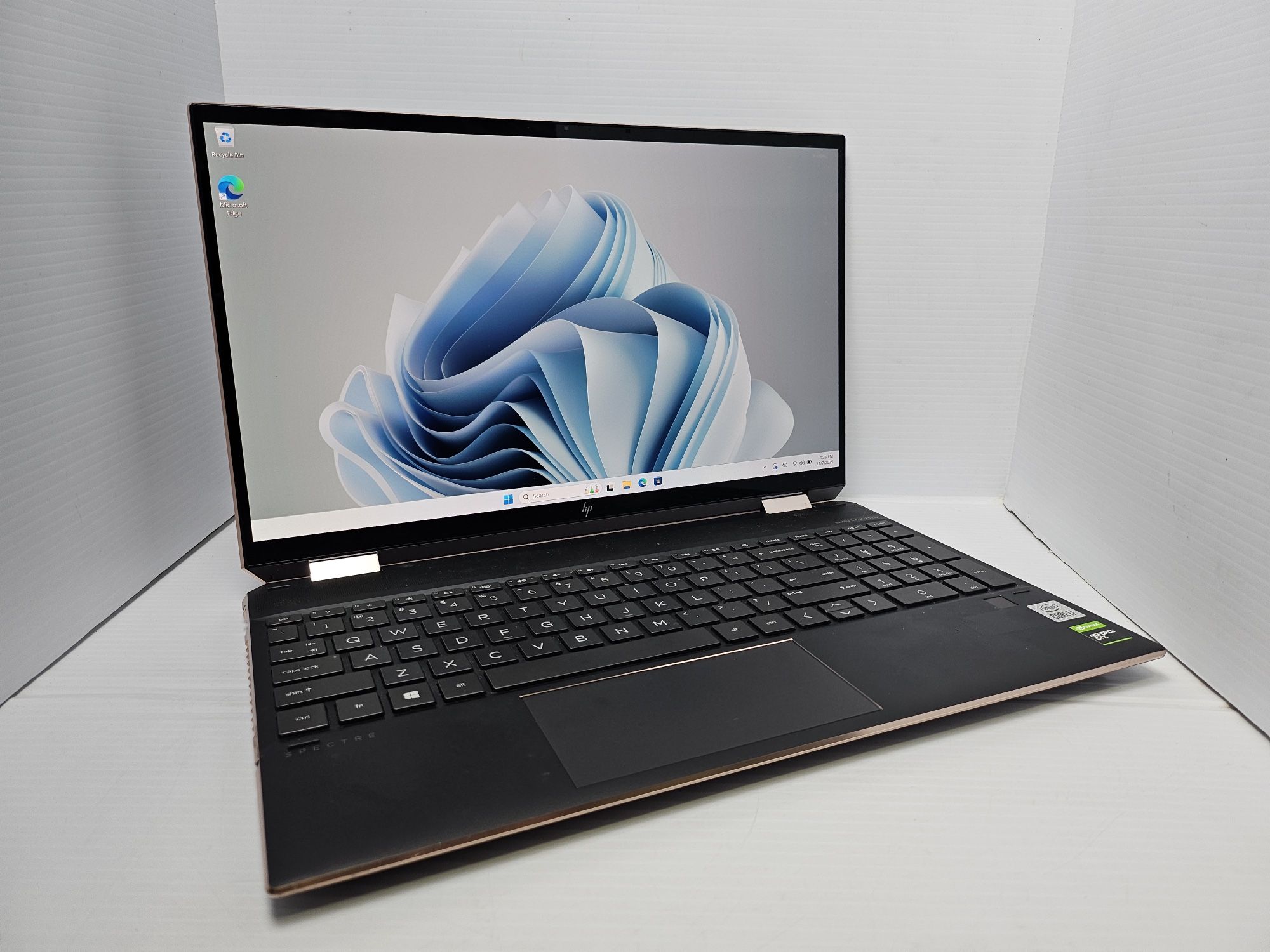 HP Spectre X360 Convertible 2-in-1 Gaming PC Laptop - Intel Core i7 - NVIDIA GTX 1650Ti