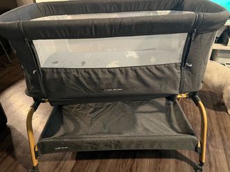Angelbliss bedside bassinet