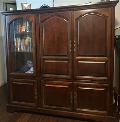 Free entertainment center