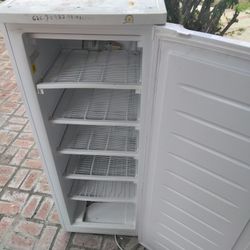 Small Refrigerator 