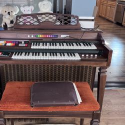 Free 1970 Kimball Organ 