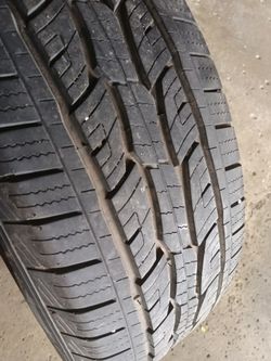 set of 4 tires size 235)60/18