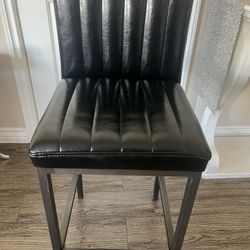 6 Stools 