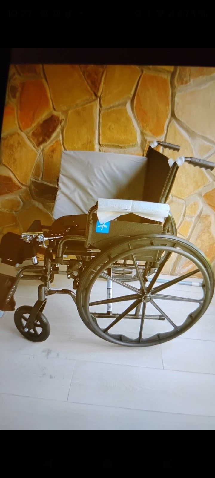 Wheelchair for sale due to travel.
33324