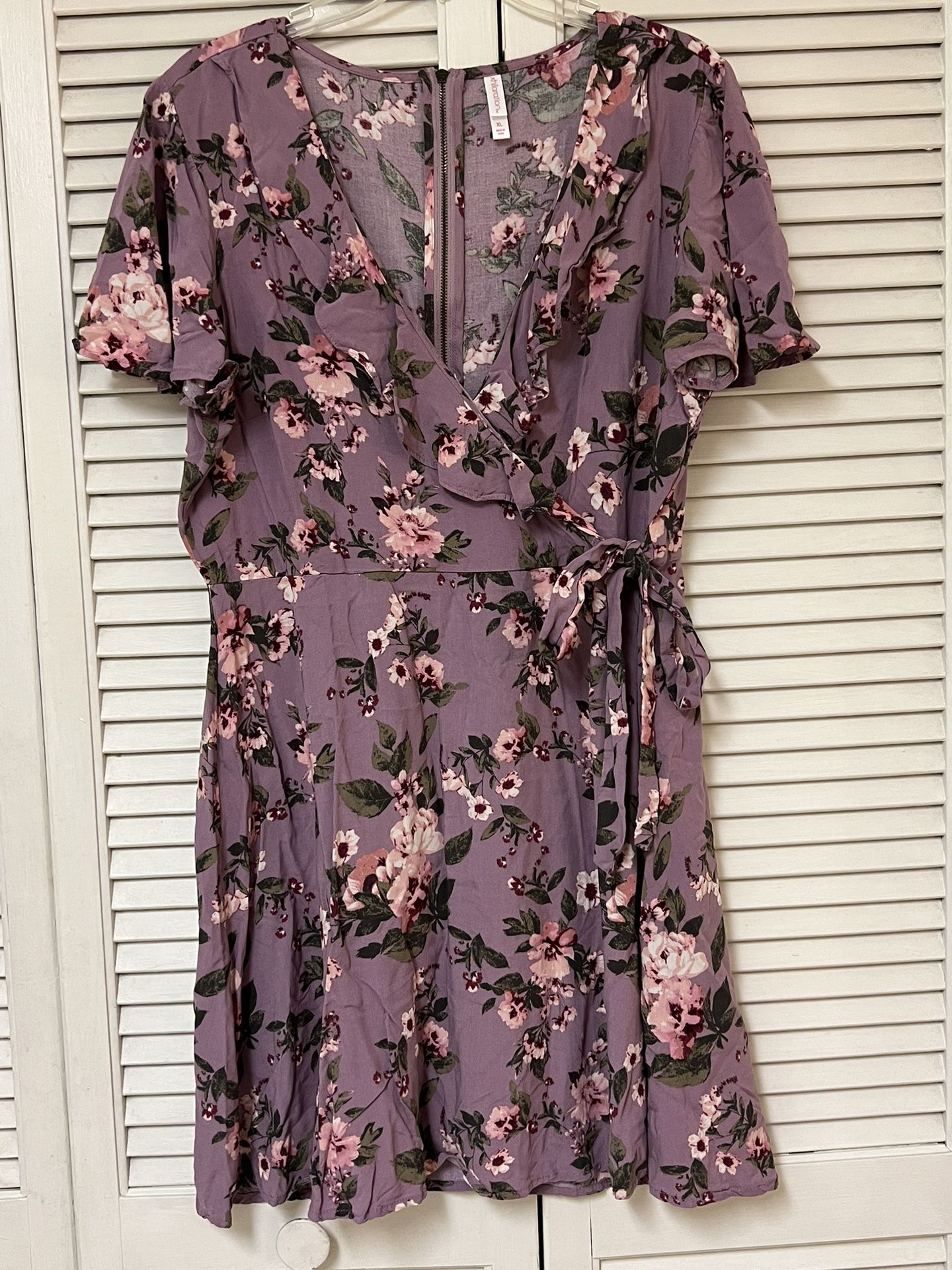 Xhilaration Purple Floral Dress Ruffle Faux Wrap Dress - Size XL - VGUC